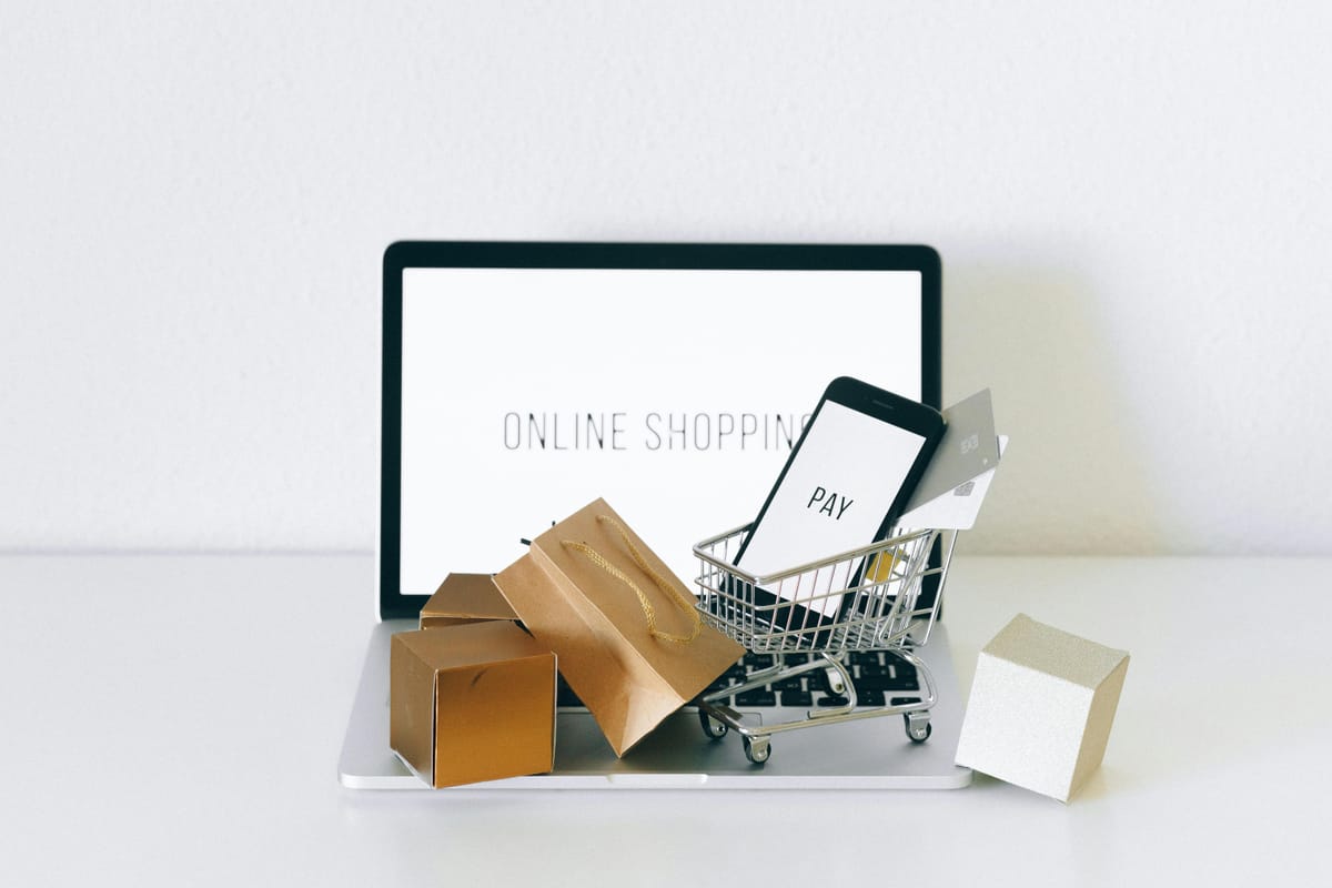 Ecommerce vs Digital Marketing: Key Differences Explained for Success